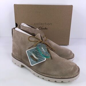 Clarks Men's Overdale Mid Chukka Boot Sand Suede 11.5M